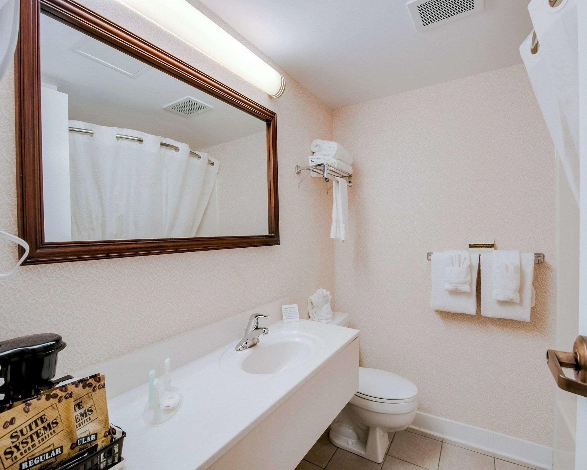 Comfort Inn Virginia Horse Center Lexington Ngoại thất bức ảnh