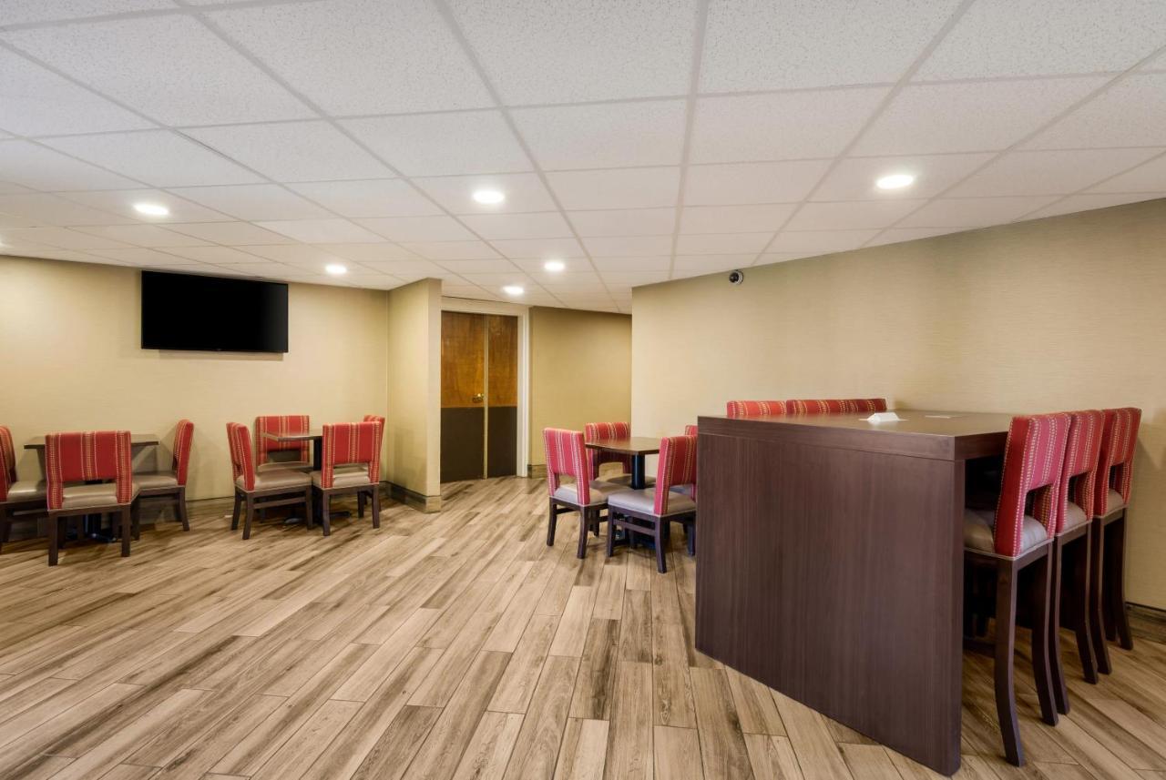 Comfort Inn Virginia Horse Center Lexington Ngoại thất bức ảnh