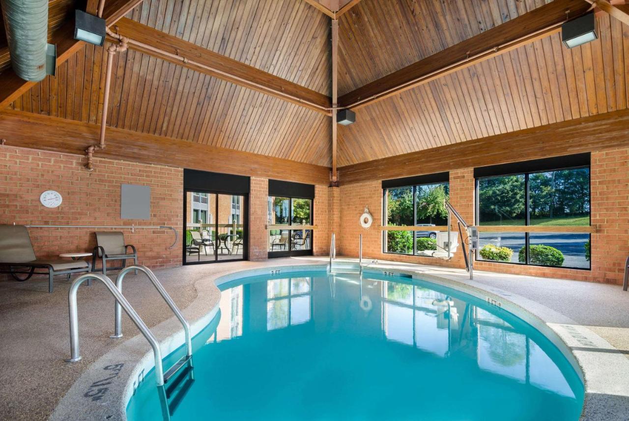 Comfort Inn Virginia Horse Center Lexington Ngoại thất bức ảnh