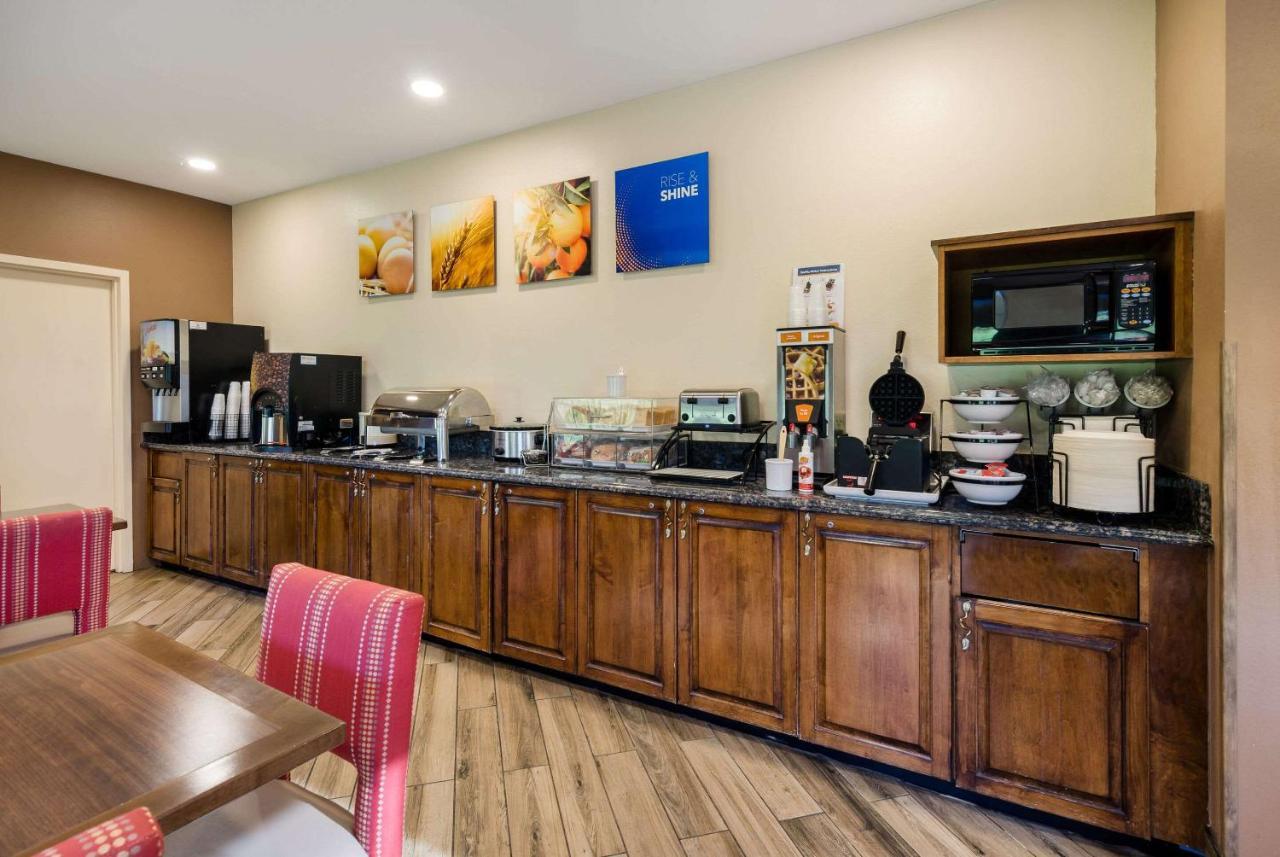 Comfort Inn Virginia Horse Center Lexington Ngoại thất bức ảnh