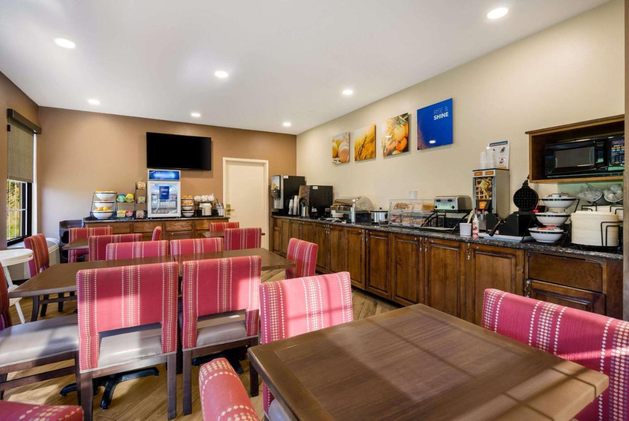 Comfort Inn Virginia Horse Center Lexington Ngoại thất bức ảnh